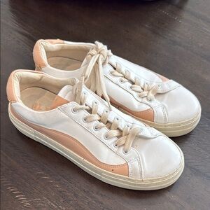 Soludos 8 Yebo Plant Based Vegan Leather Sneaker White and Pink